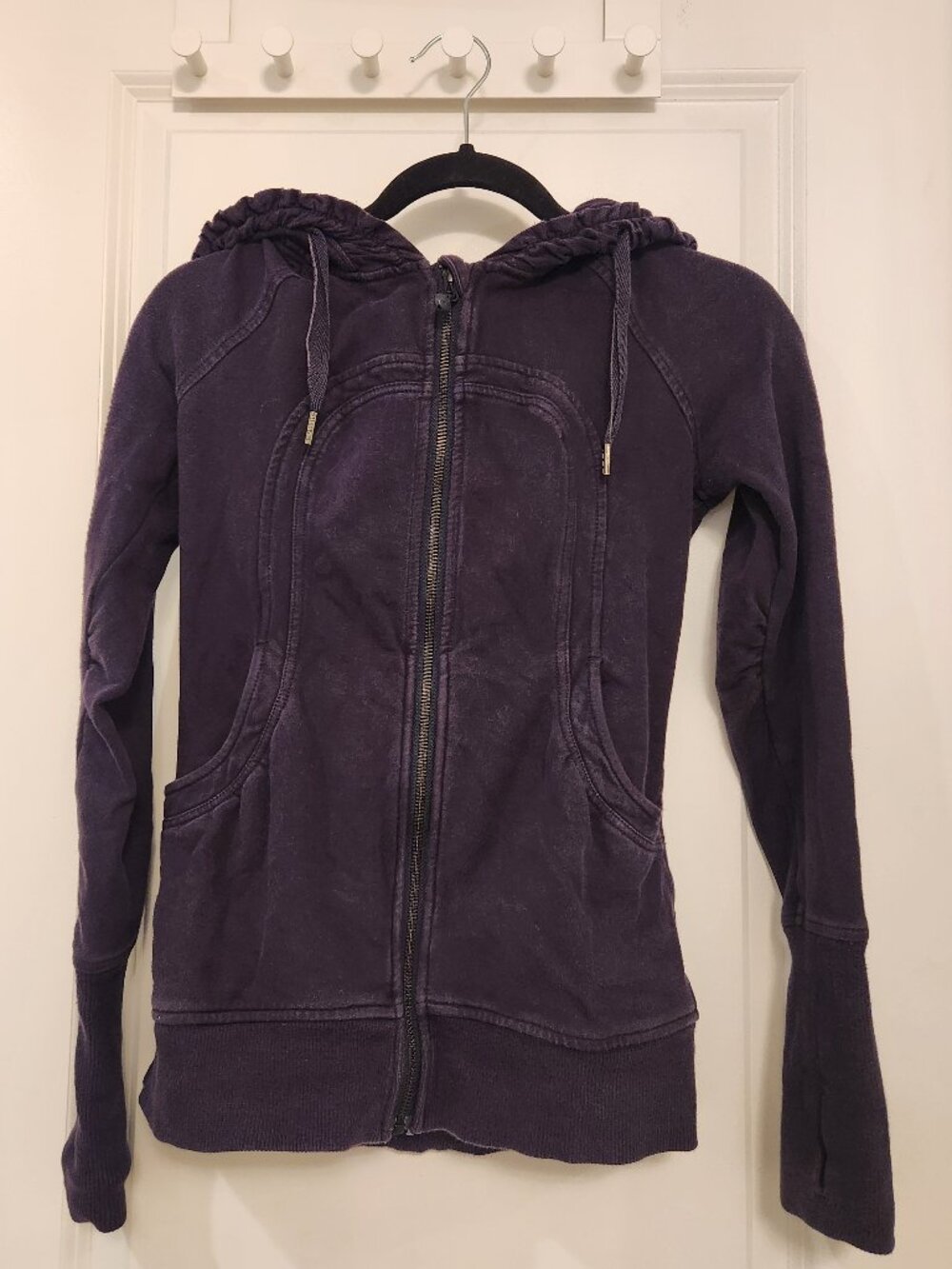 lululemon Back to Class Jacket in black swan (dark navy)
